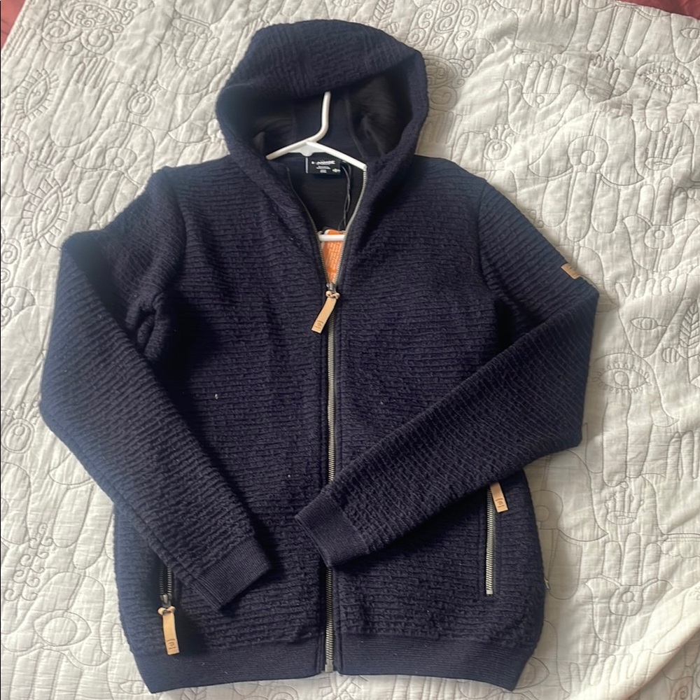 Ivanhoe Navy Textured Zip Up